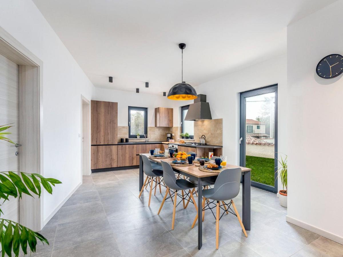Holiday Home Villa Isabela - Prc423 By Interhome Nova Vas  Eksteriør billede